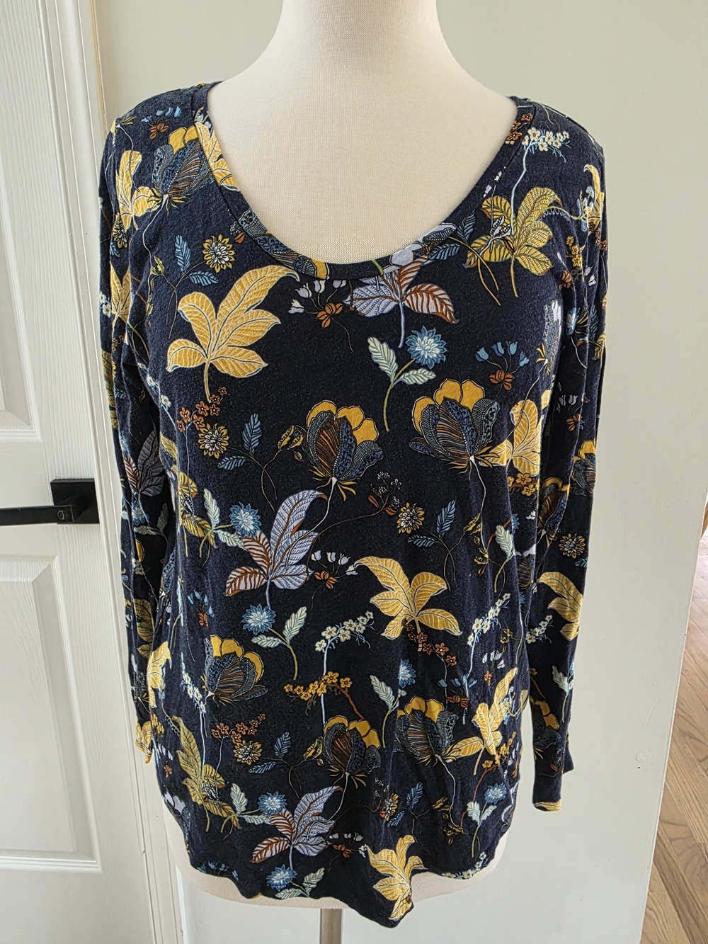 LOFT Navy Floral Long Sleeve Scoop Neck Tee